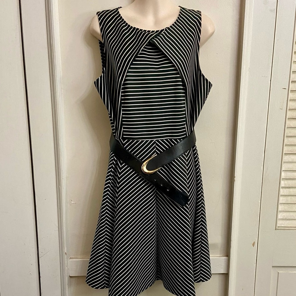 Julian Taylor Black and White Dress 14P