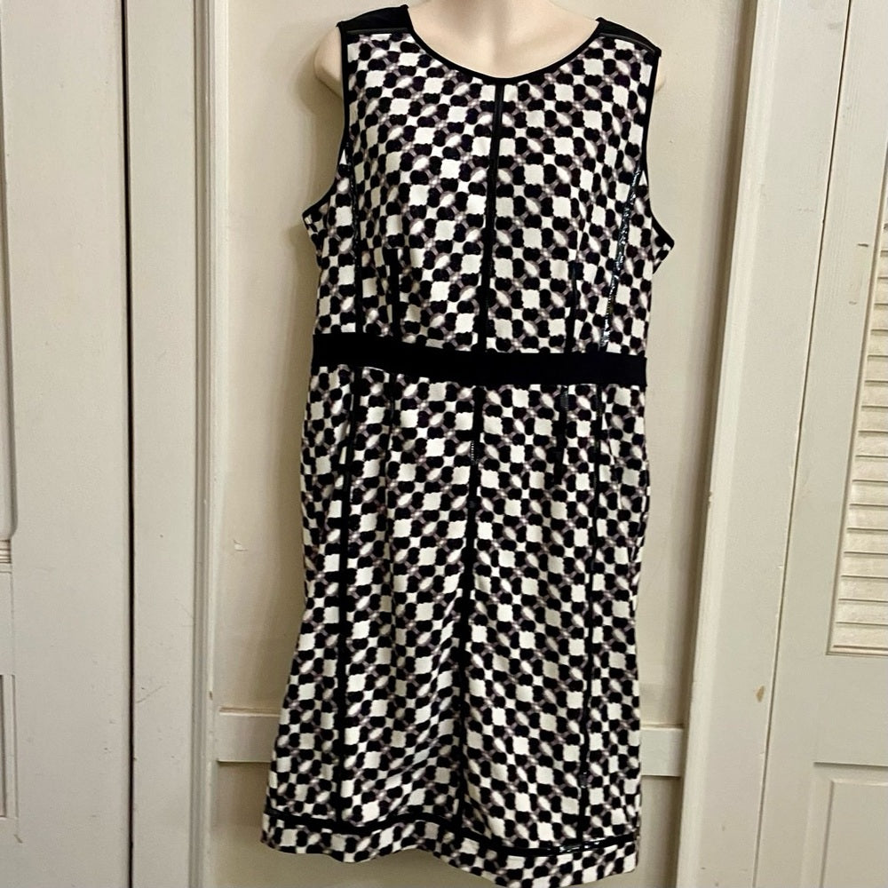 Ivanka Trump Black and White Dress Size 14