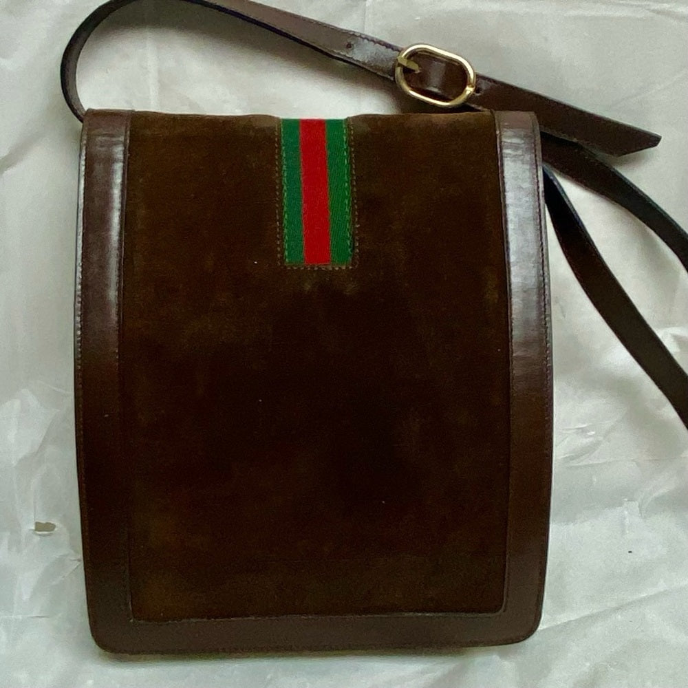 Vintage Gucci Rare Sherry line Suede Leather Shoulder-Crossbody 10in x 8in x 2.5