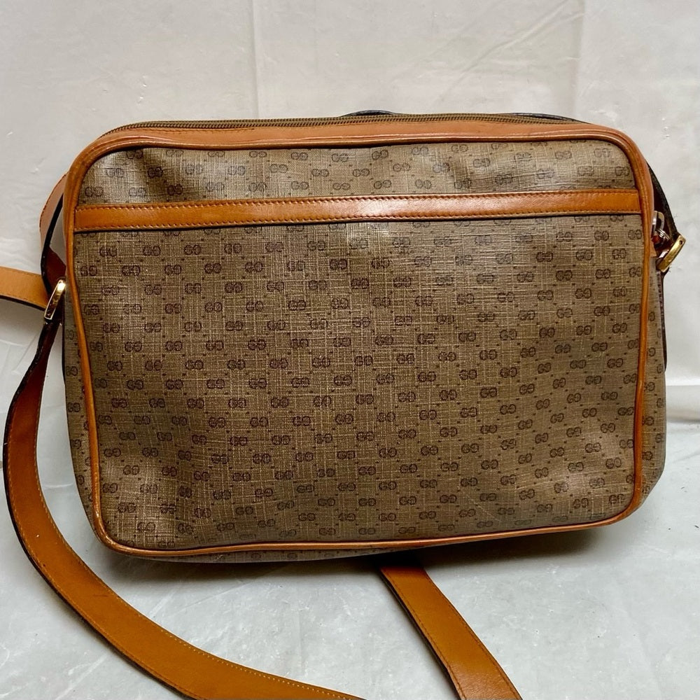 Vintage Gucci Tan Coated Canvas Shoulder-Crossbody 19.5in x 7.5in x 3In