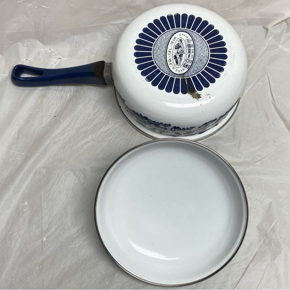 Heritage Mint, Blue Willow, Enamelware Cookware -Covered Sauce Pan (2Quarts)