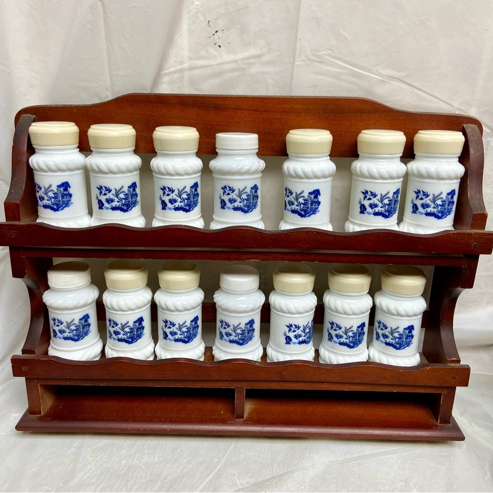 Vintage, Rare, Japan, 15pc Blue Willow Shaker Set with Wooden Rack
