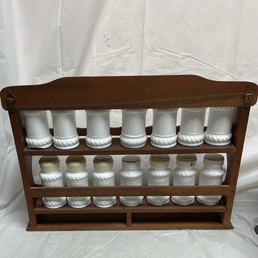 Vintage, Rare, Japan, 15pc Blue Willow Shaker Set with Wooden Rack