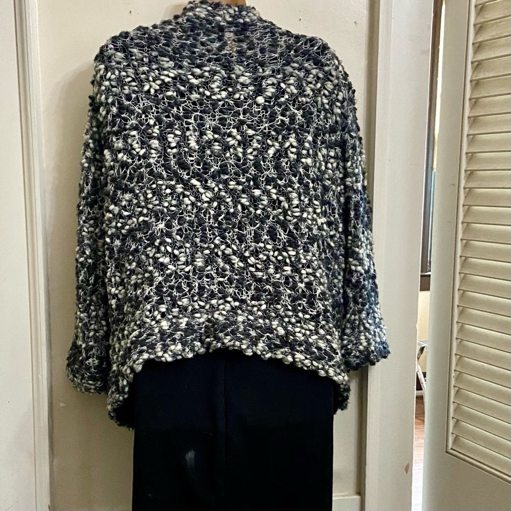 Jones New York Collection Gray and White Knitted Pop Corn Sweater Cardigan (L)
