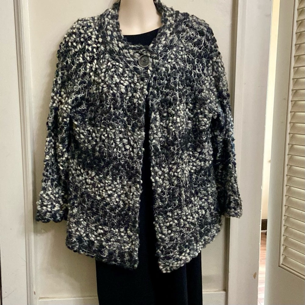 Jones New York Collection Gray and White Knitted Pop Corn Sweater Cardigan (L)