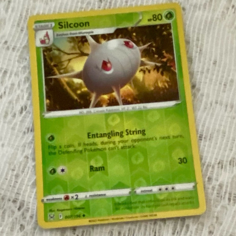 Lot (O): 3 Pokemon Reverse Holo Cards and 3 Pokemon Gold Fan Arts