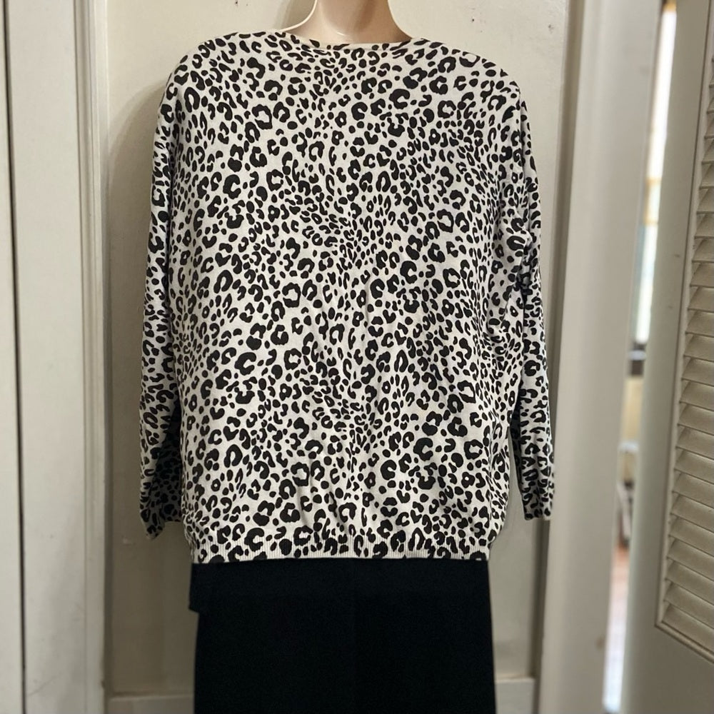 Liz Claiborne Cheetah White and Black Sweater Cardigan (S-L)