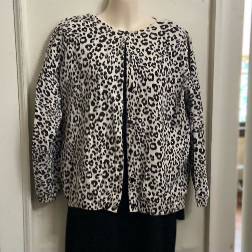 Liz Claiborne Cheetah White and Black Sweater Cardigan (S-L)