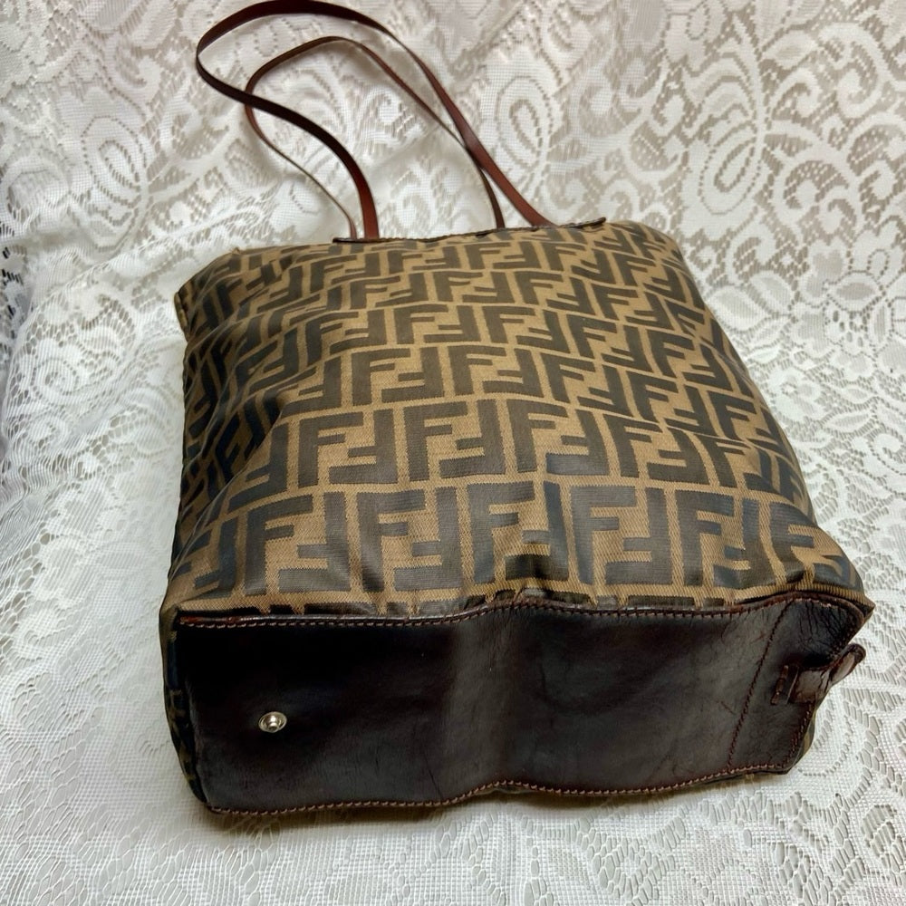 Vintage Fendi Zucca Brown Canvas Tote Hand Bag 14in x 13in x 4in