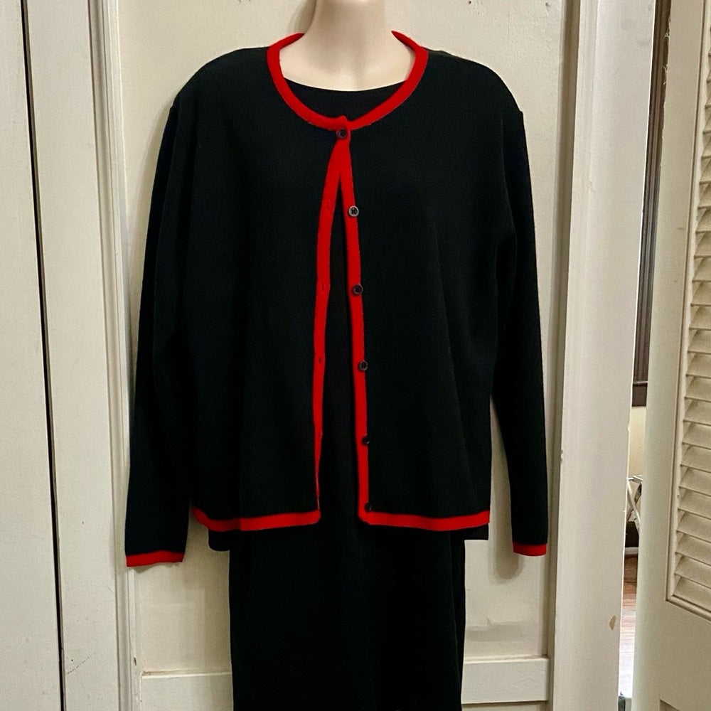 Karen Lesly Black with Red Trim Sweater Cardigan (XL)