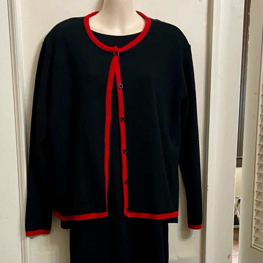 Karen Lesly Black with Red Trim Sweater Cardigan (XL)