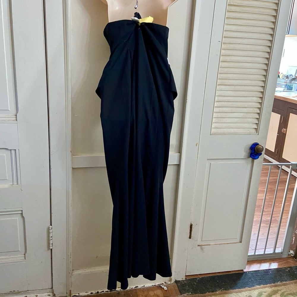 Elegant Black and White Lined Long Formal Dress (Size S-M)