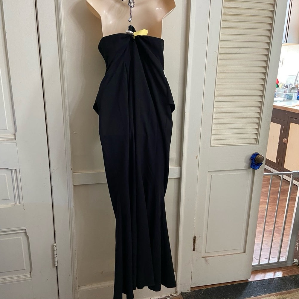 Elegant Black and White Lined Long Formal Dress (Size S-M)