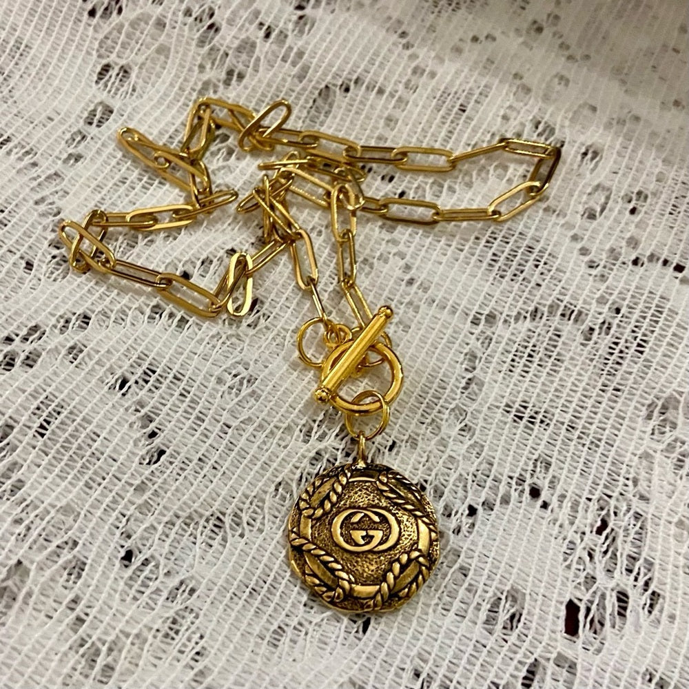 Vintage, Rare Gucci Gold Tone Charm with 18in Gold Plated Chain Necklace