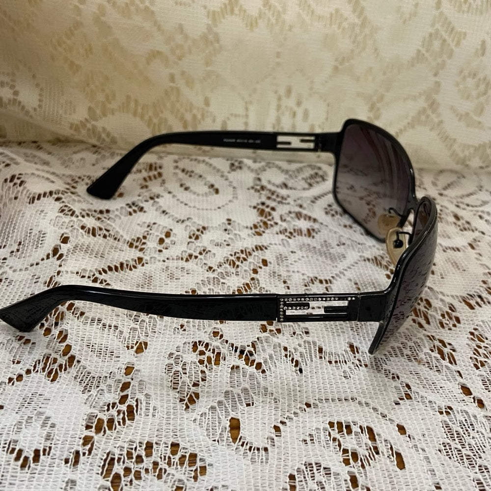 Fendi, FS466R 63#15 125 Sunglasses with Rhinestones