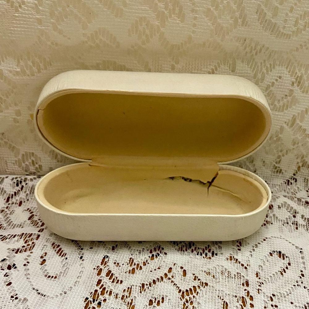 Chloe CL2209 Black Sunglasses with Original Case