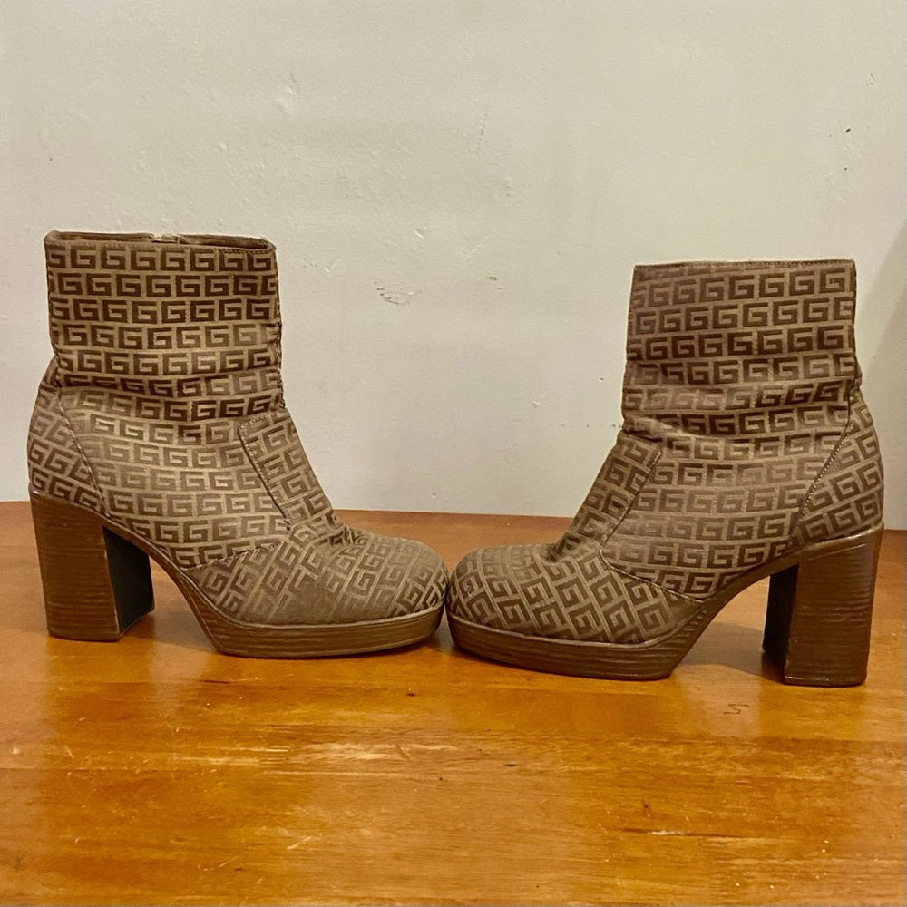 Rouge Helium Brown G Canvass Boots Size 9