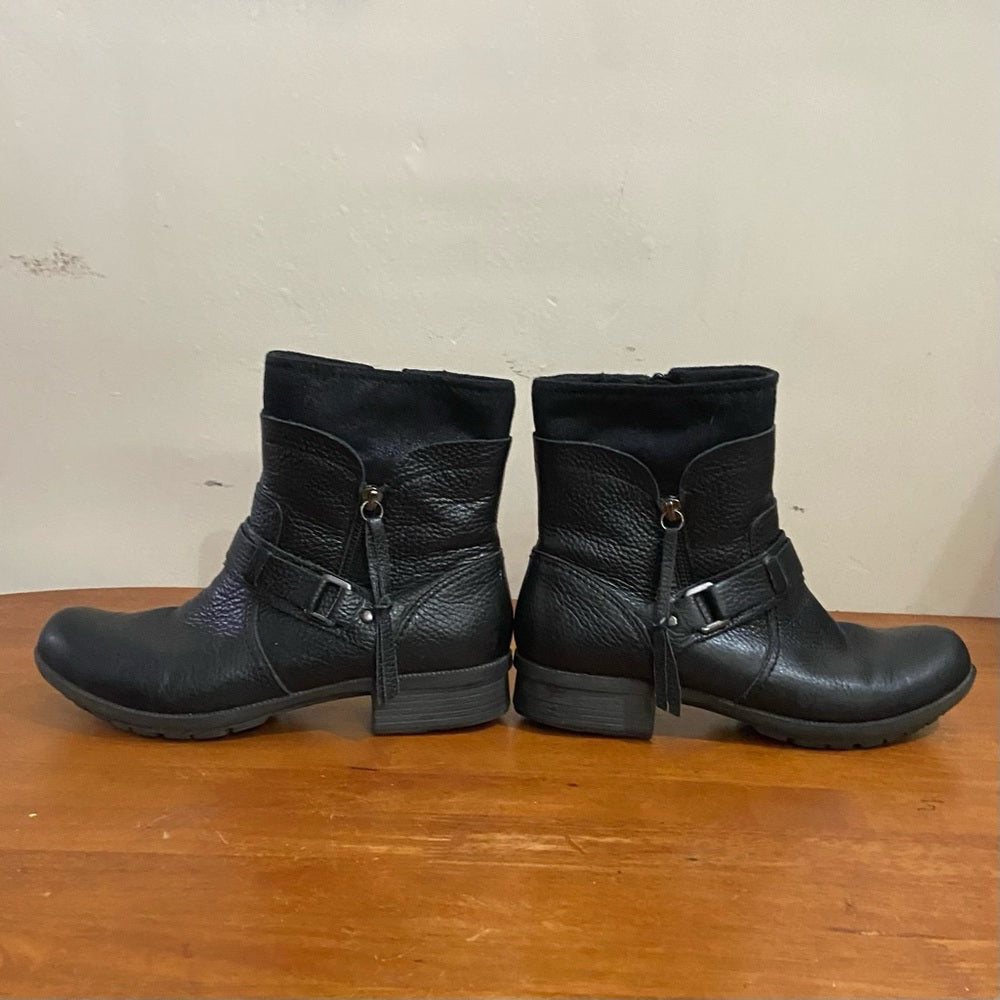 Clarks Collection Black Leather Boots Size 9