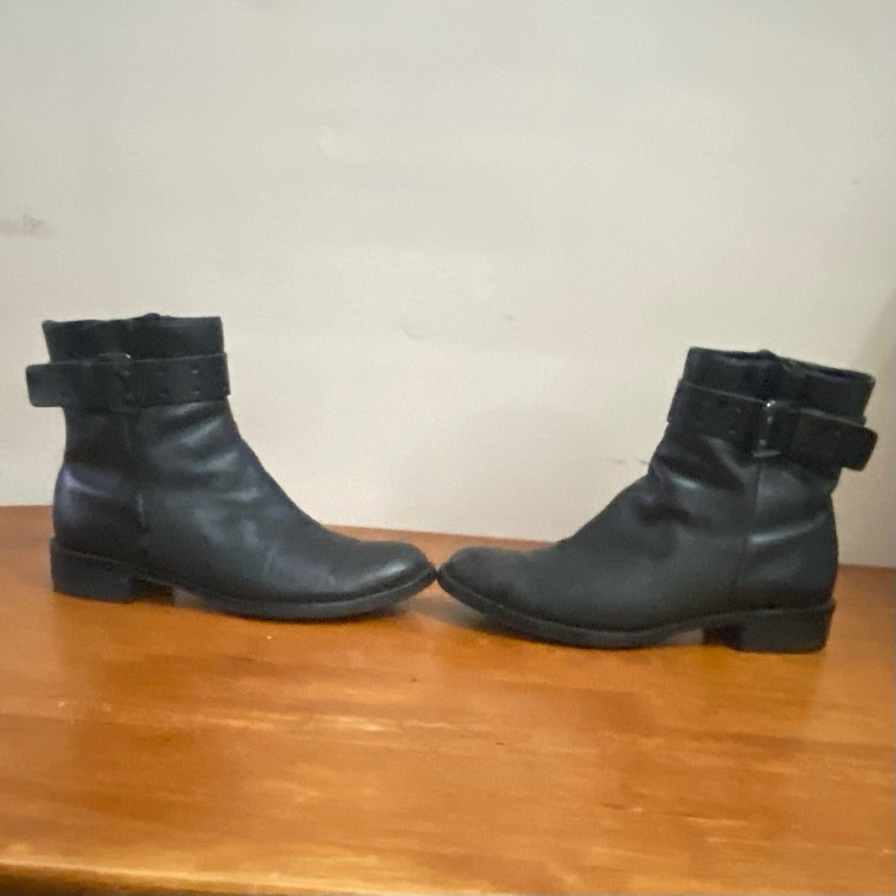 Ecco Black Leather Boots Size 40 (9.5)