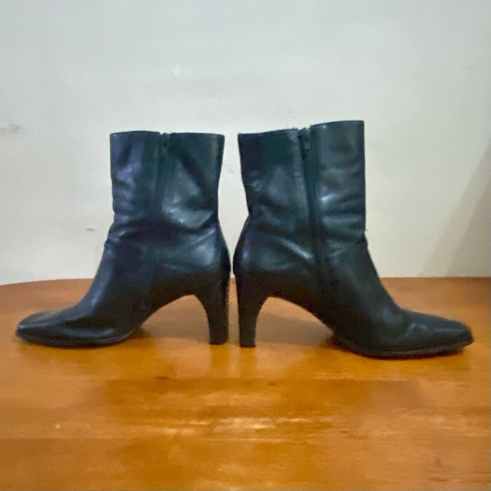 DKNY Black Leather Boots Size 9-10