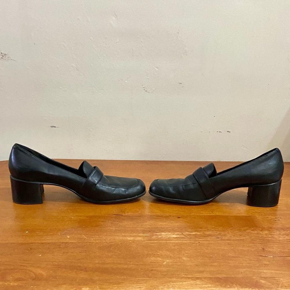 What’s What by Aerosoles Shoes size 8
