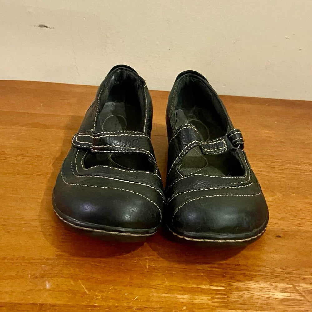 Clarks Black Leather Mary Jane Shoes Size 8