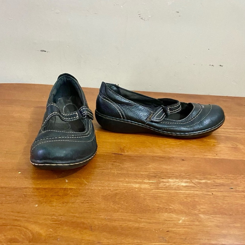 Clarks Black Leather Mary Jane Shoes Size 8