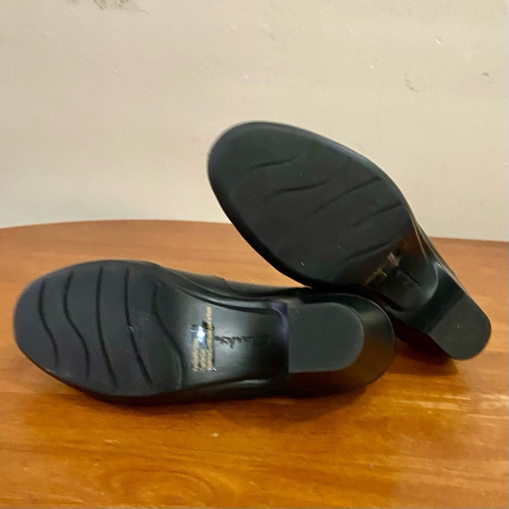 Clarks Bendables Black Leather Ankle Boots -Size 5.5