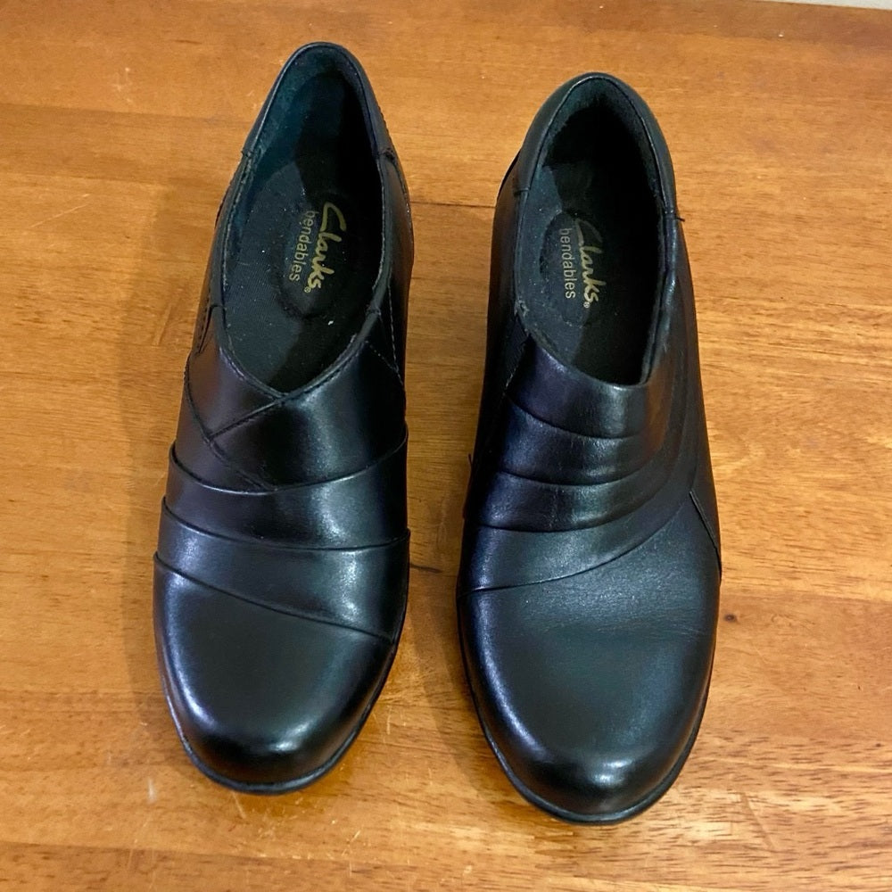Clarks Bendables Black Leather Ankle Boots -Size 5.5