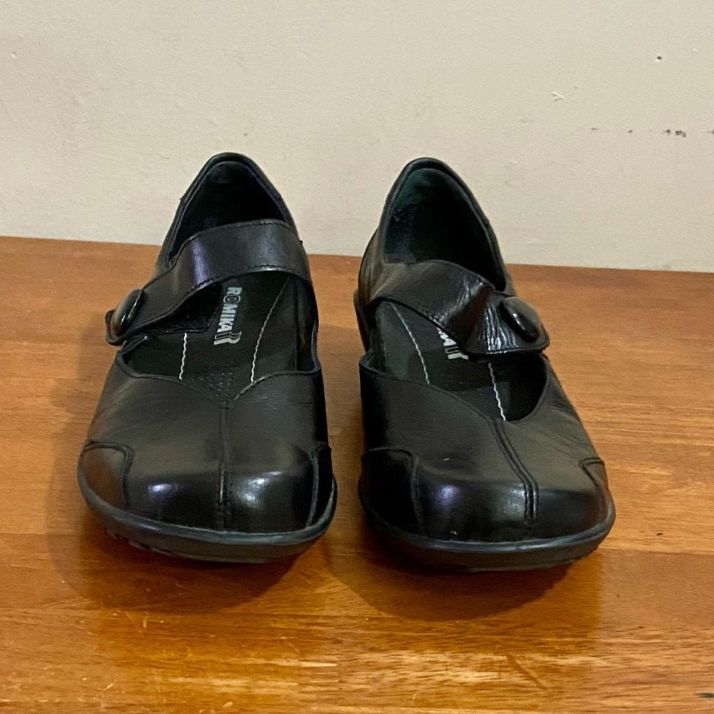 Romika Black Leather Mary Jane Loafer- Size 39 / 8