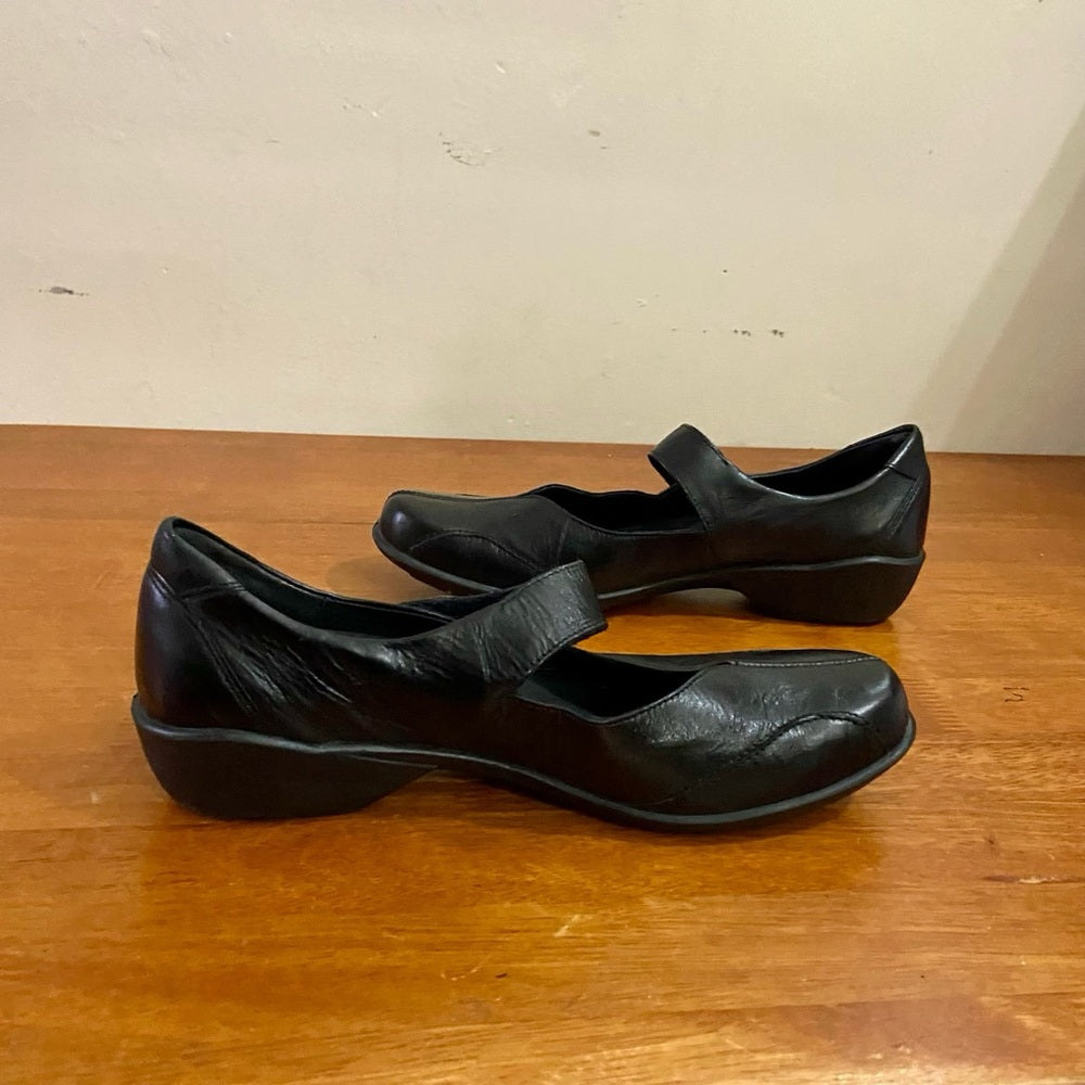 Romika Black Leather Mary Jane Loafer- Size 39 / 8