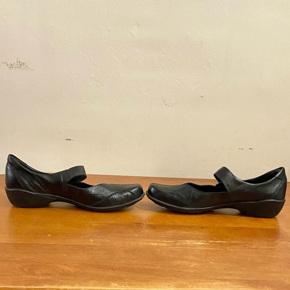 Romika Black Leather Mary Jane Loafer- Size 39 / 8