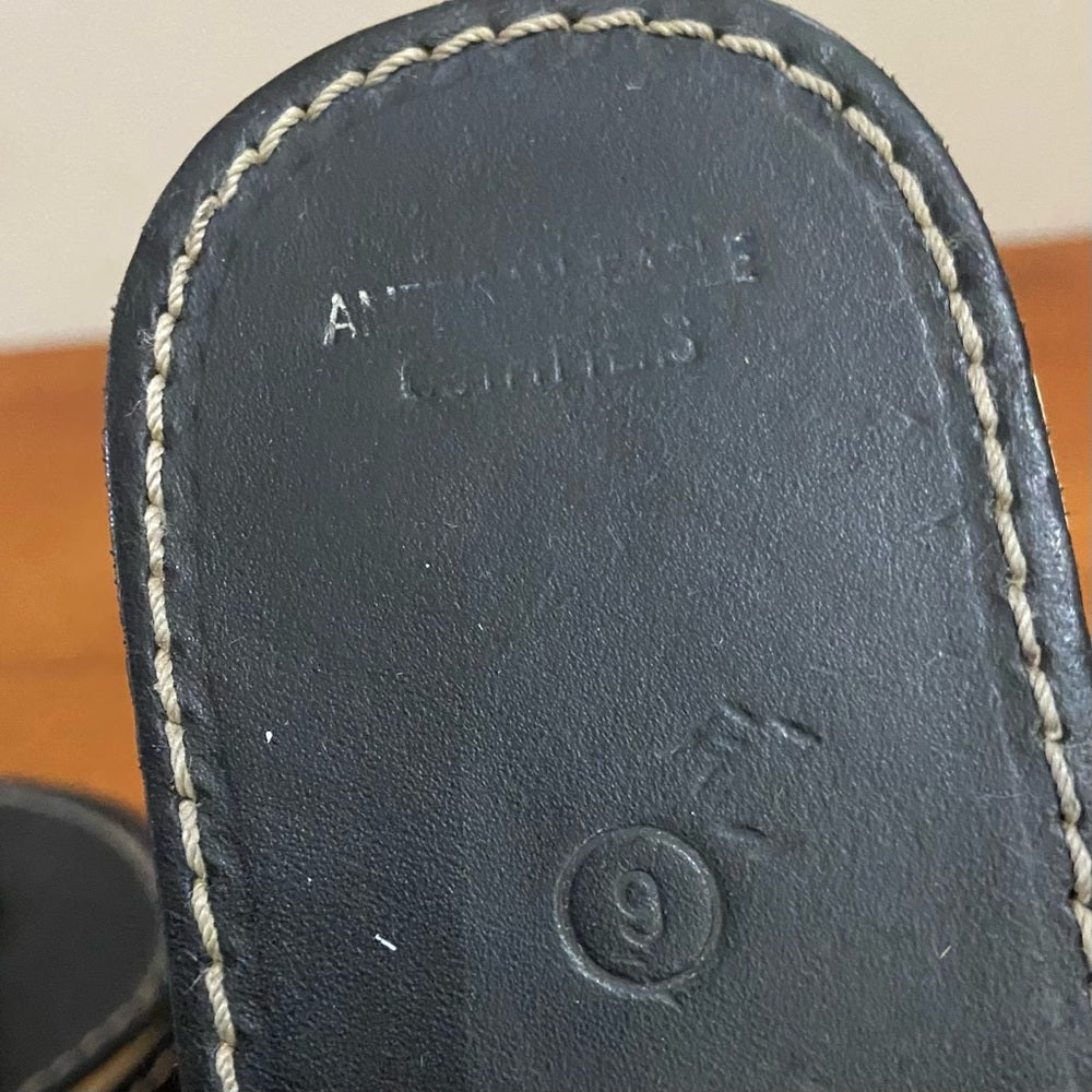 American Eagle Heavy Wedge Rubber Sandals Size 9