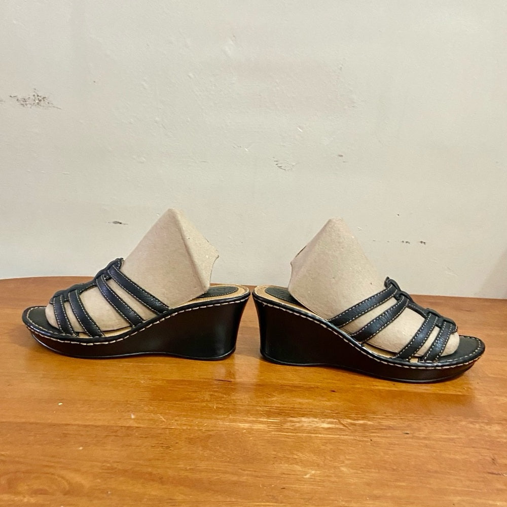 BOC Black Wedge Sandals Size 8/ 39