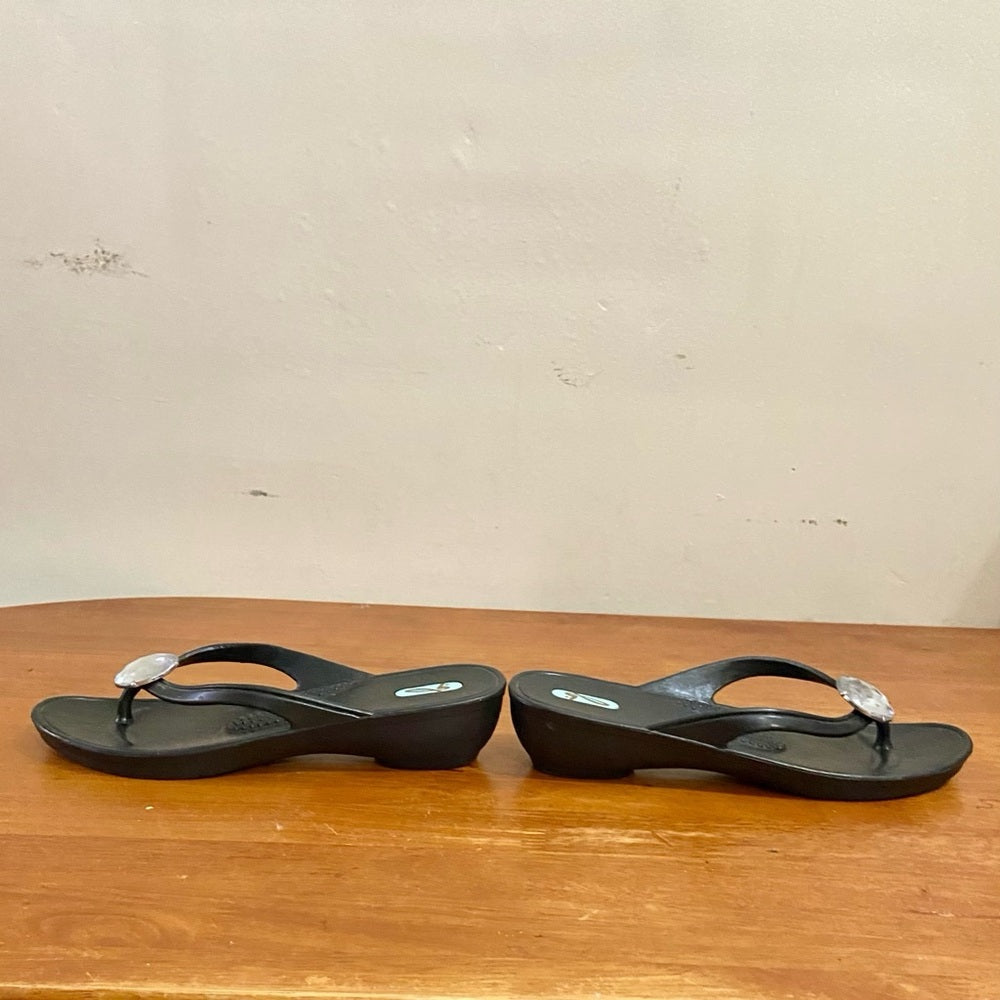 Oka b. Black Flip Flop with Gem WedgeHeeled Sandals Size M-L