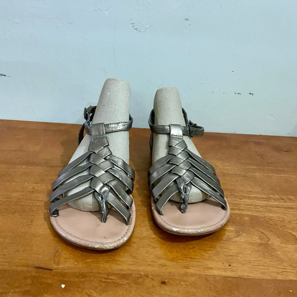 Faded Glory Gold Lesther Flat Sandals Size 8