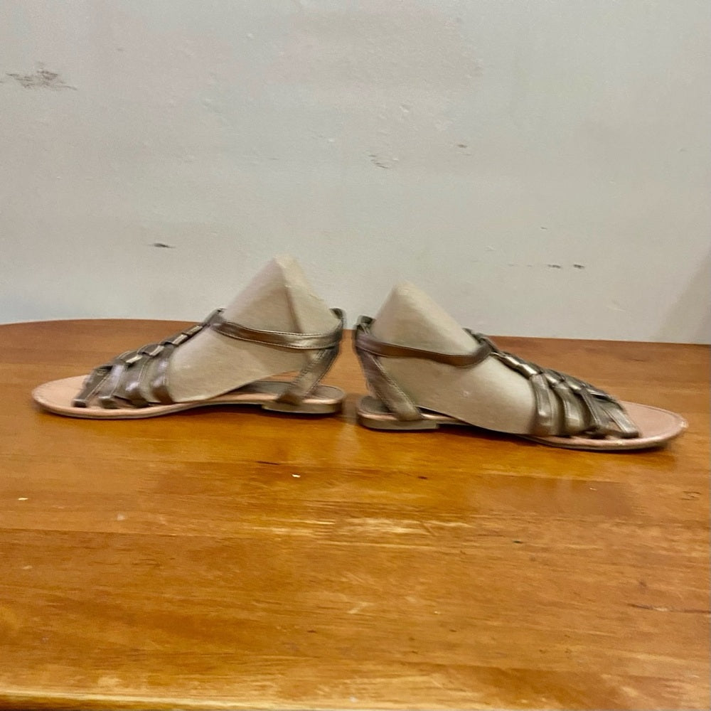 Faded Glory Gold Lesther Flat Sandals Size 8