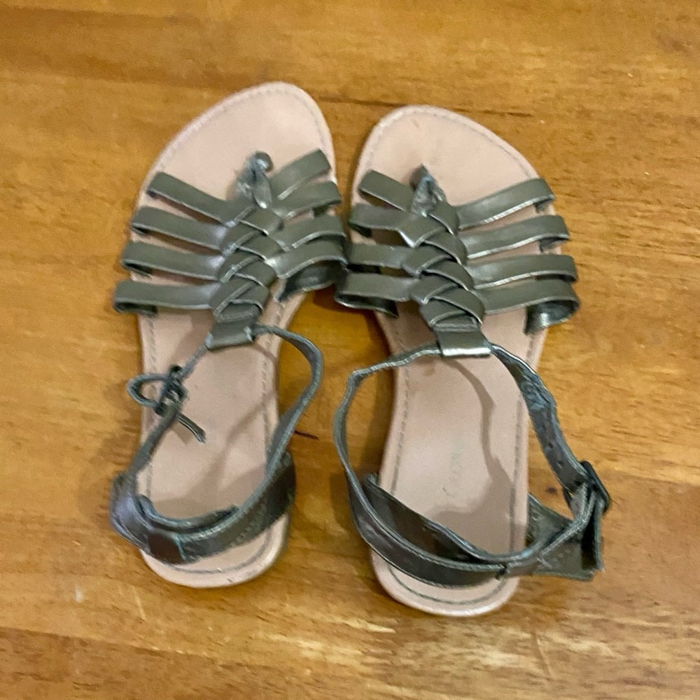 Faded Glory Gold Lesther Flat Sandals Size 8