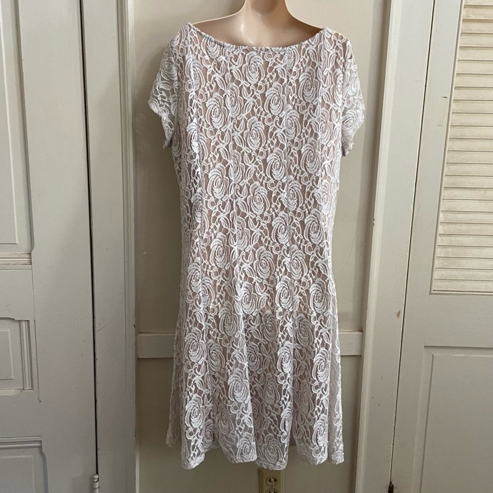 Perceptions White Eyelet-Lace, Beige Lined Dress Size XL
