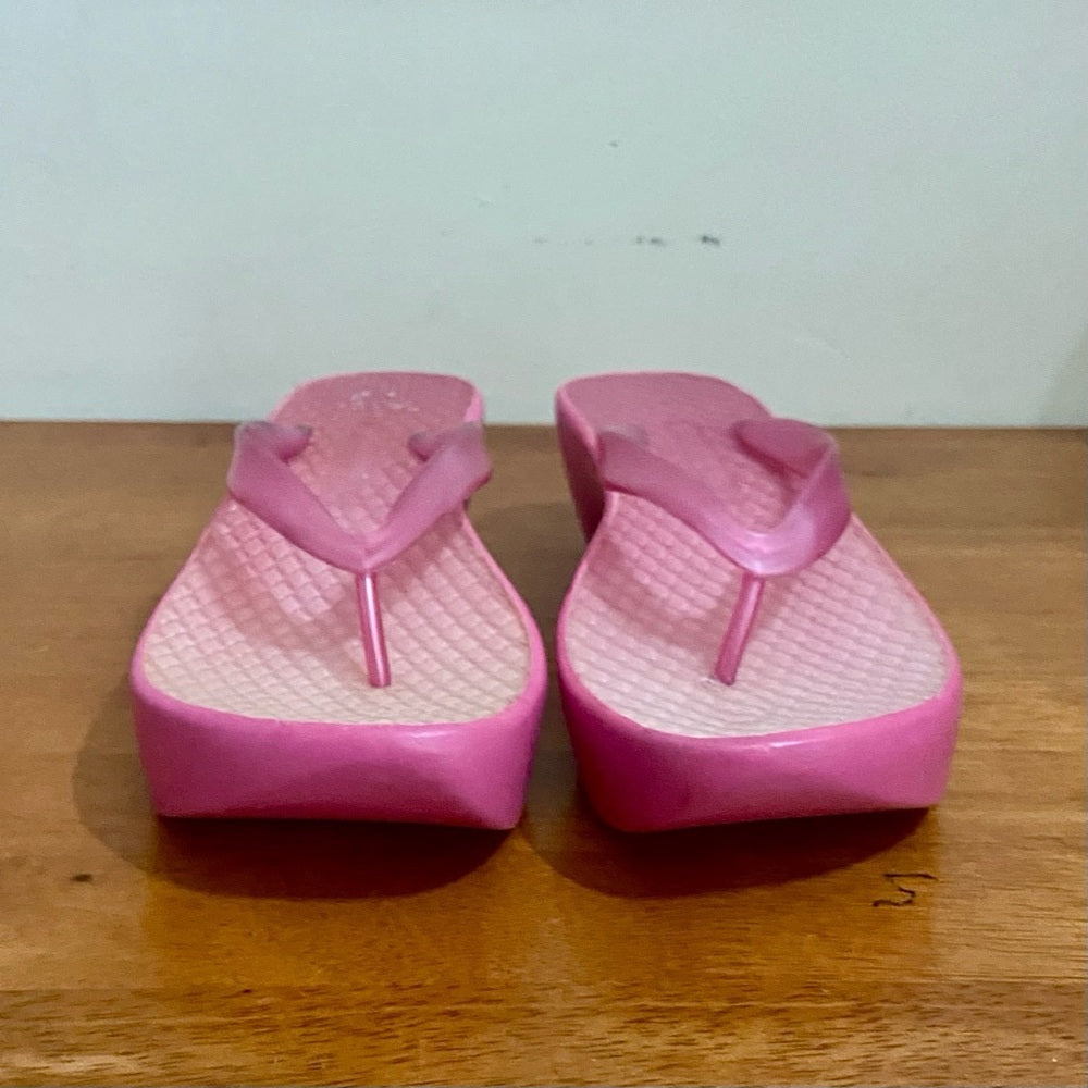East Side Pink Flip Flop Wedge Heeled Sandals Size 7.5