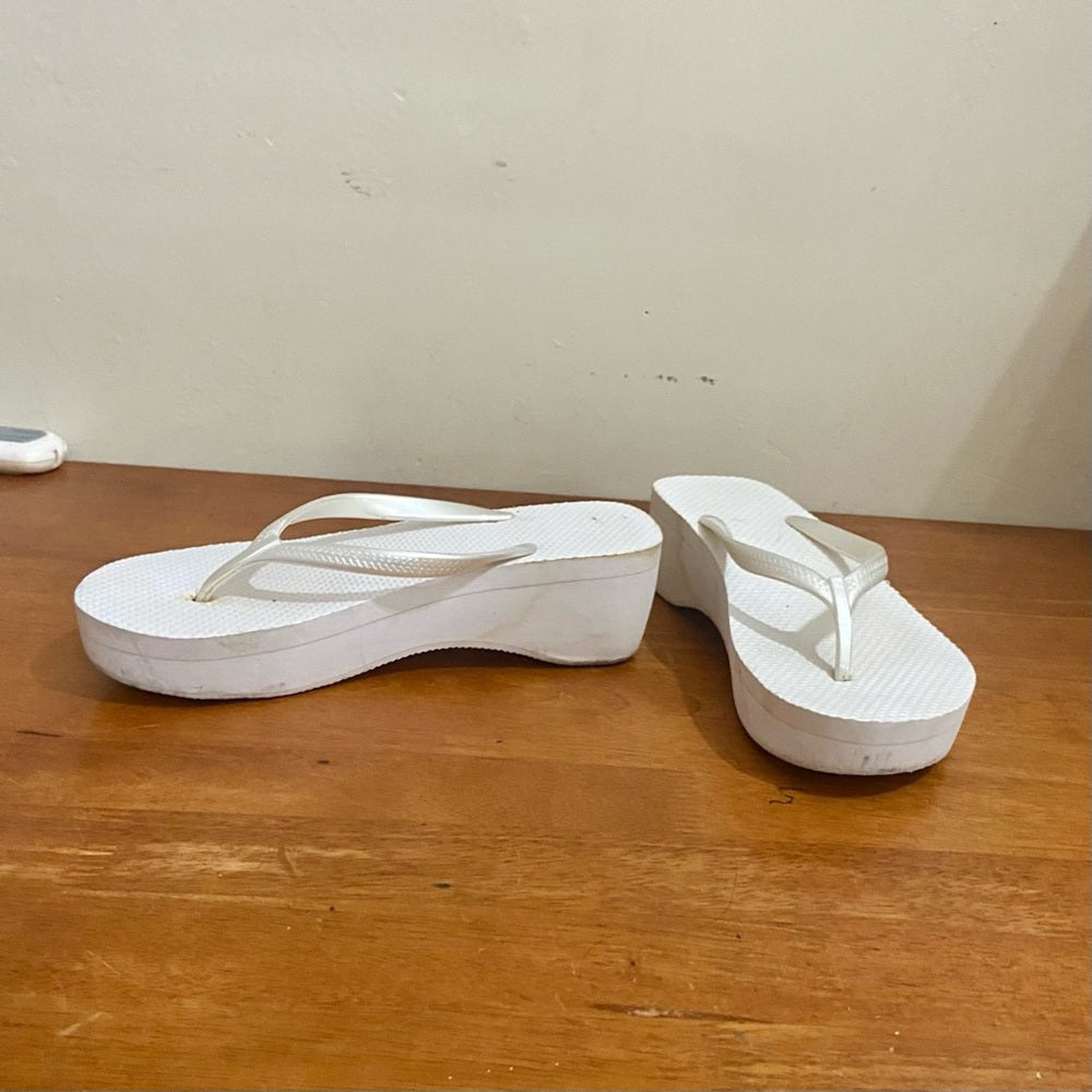 White Flip Flop Rubber Wedge Heeled Sandals Size 8