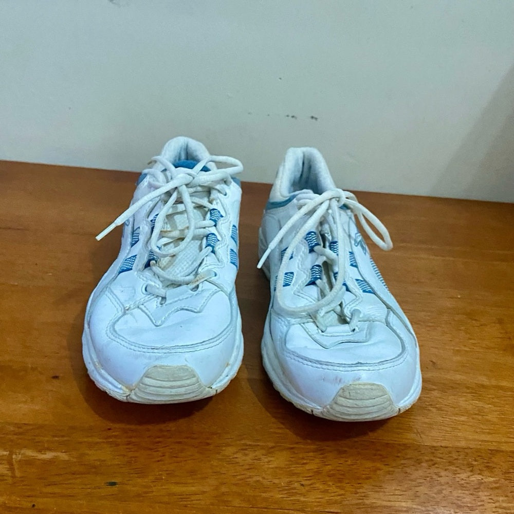 Reebok White and Blue Rubber Sneakers Size 8