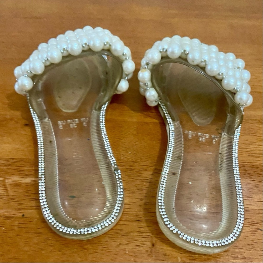 Elegant Bedroom Slippers with Pearls and Rhinestones