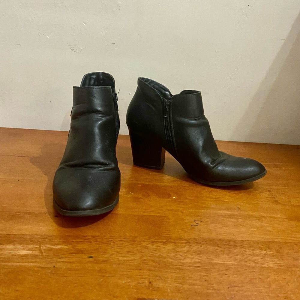 Style & Co., Black Leather Ankle Boots Size 9