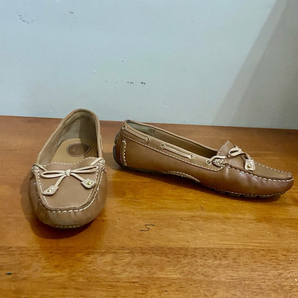 Clarks Artisan Tan Brown Leather Moccasins-Loafer Size 7M