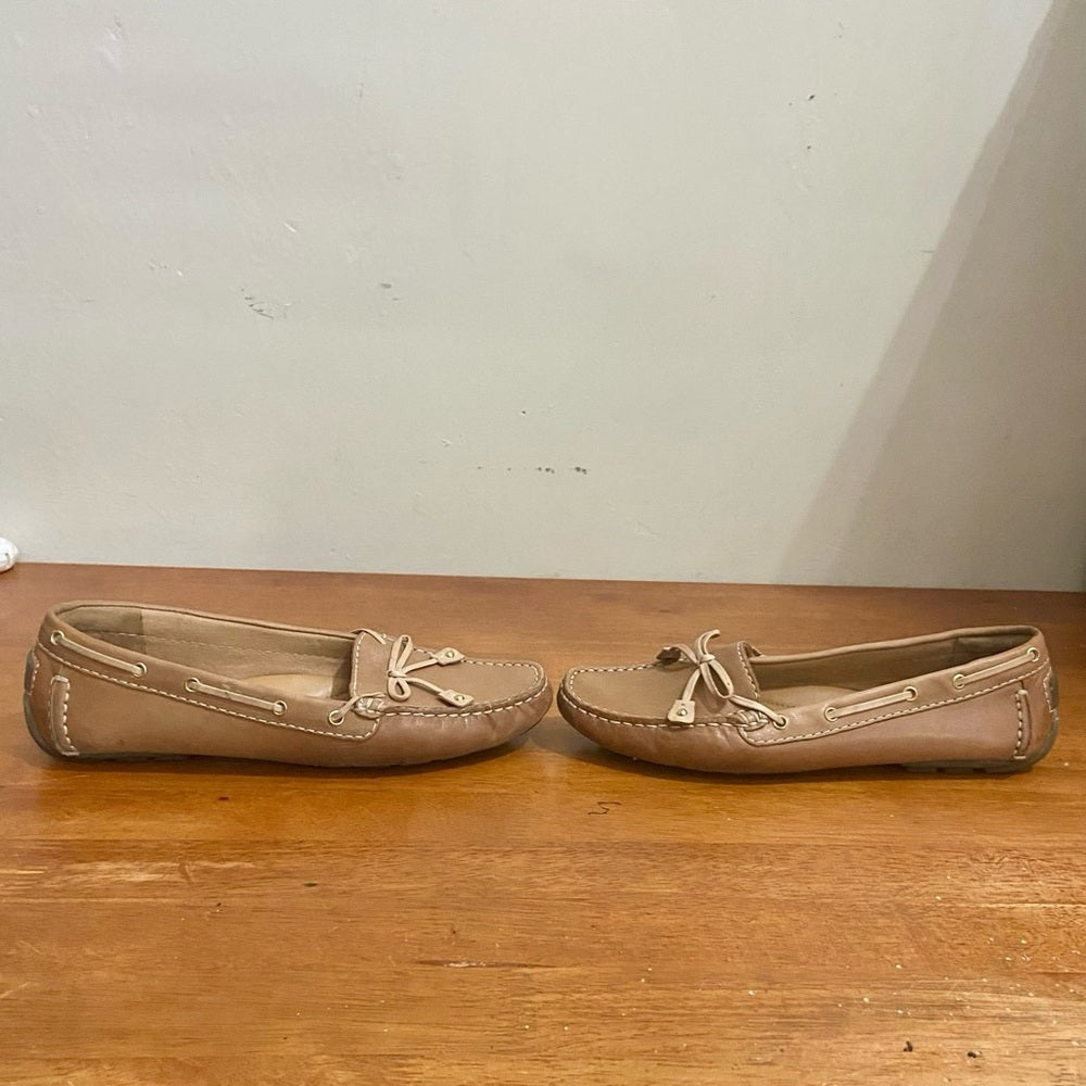 Clarks Artisan Tan Brown Leather Moccasins-Loafer Size 7M
