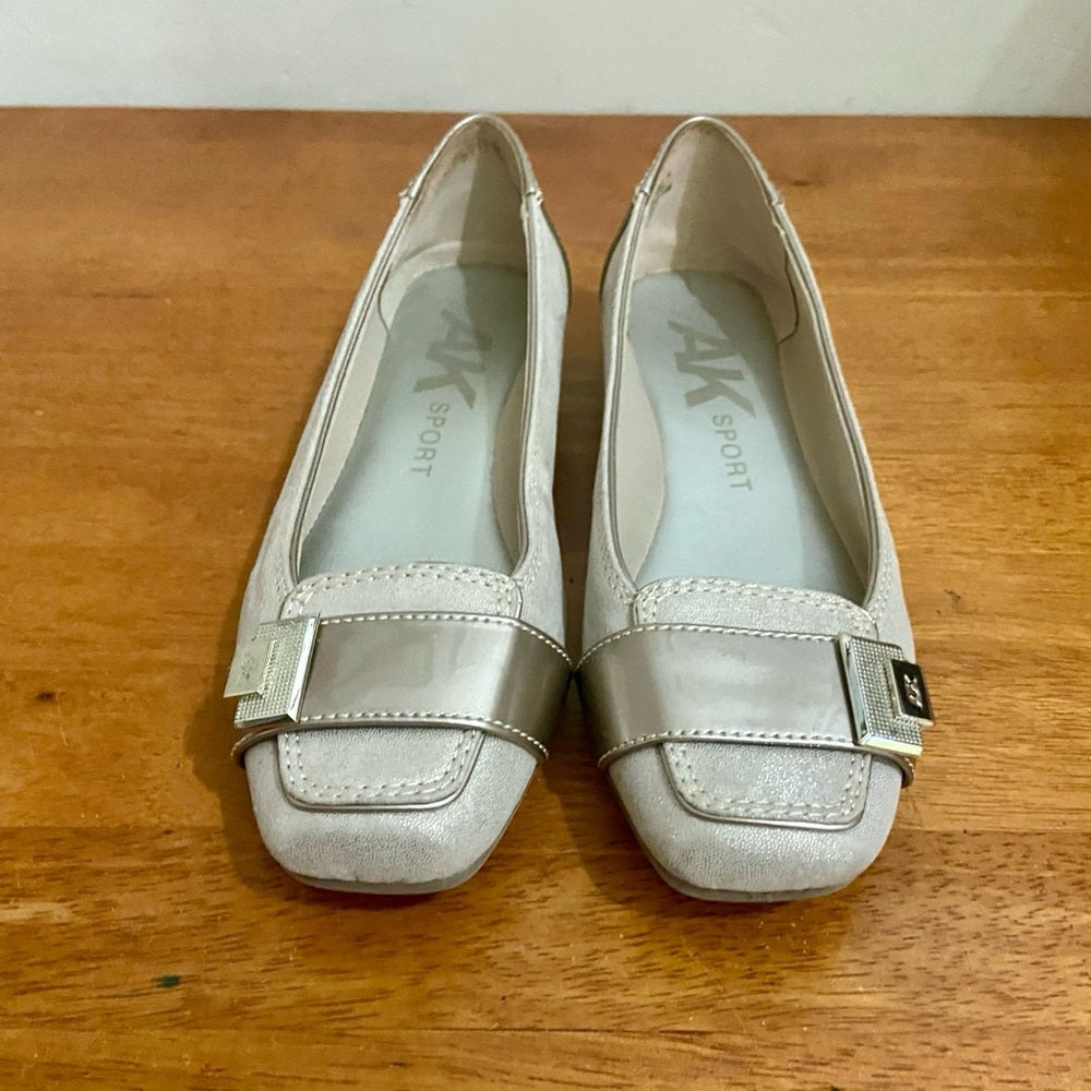 Anne Klein Sport- Creamy Gold shoes or Loafer-Size 7
