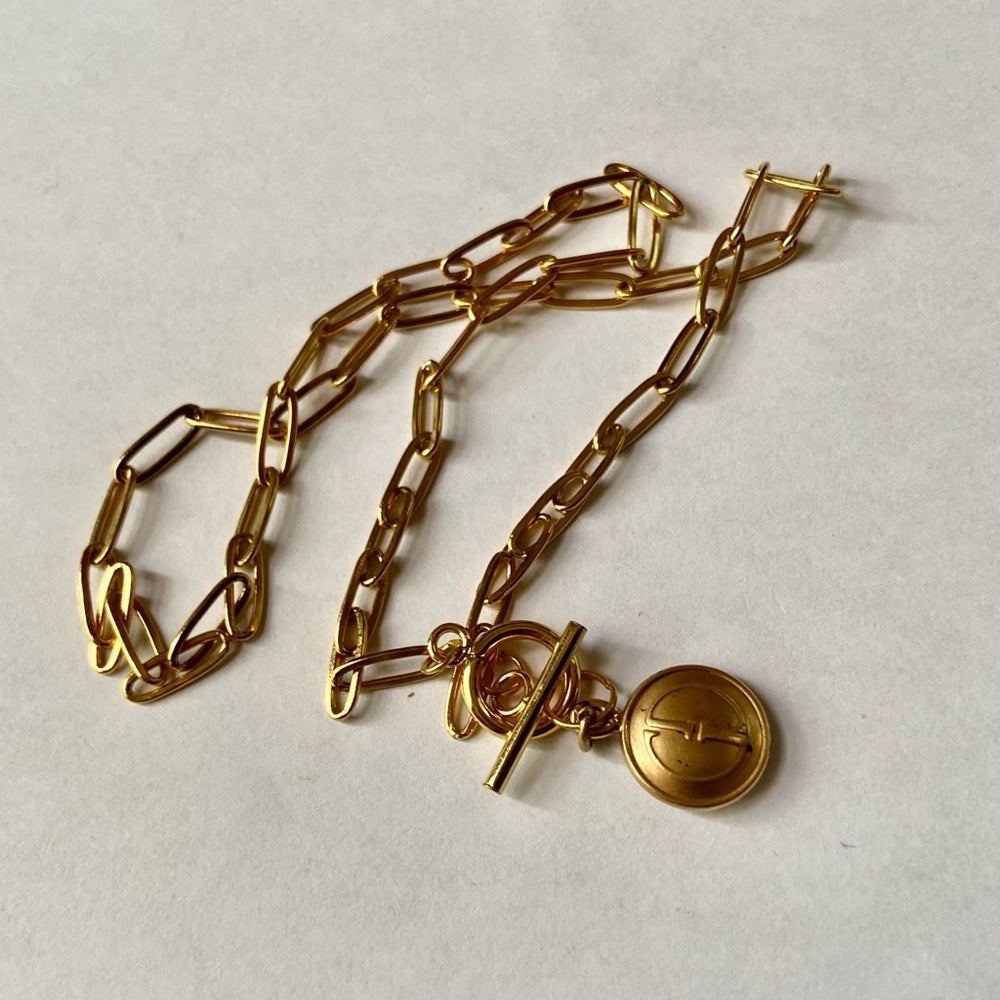 Gucci Gold Tone GG Charm with 18in Gold Plated Chain Necklace
