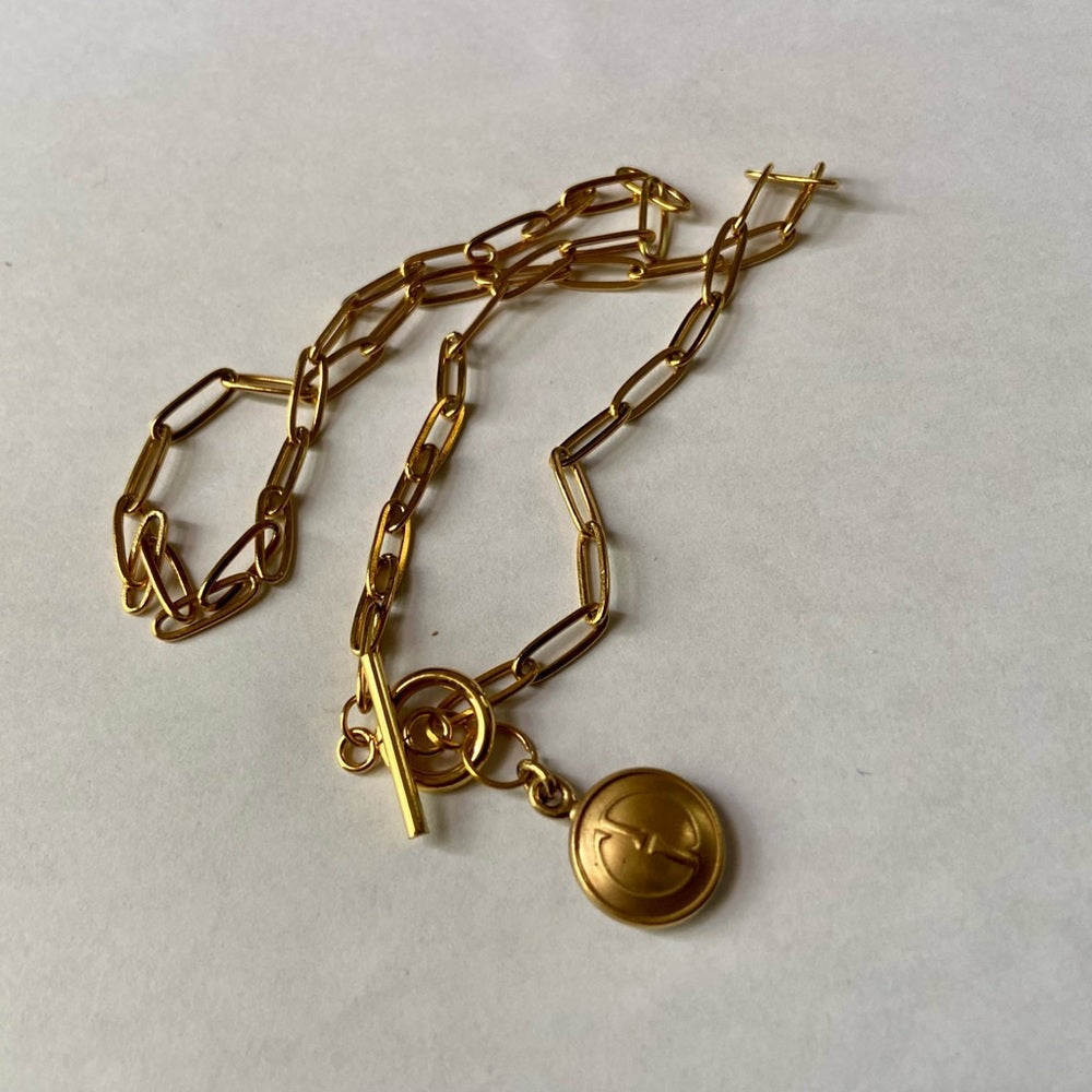 Gucci Gold Tone GG Charm with 18in Gold Plated Chain Necklace