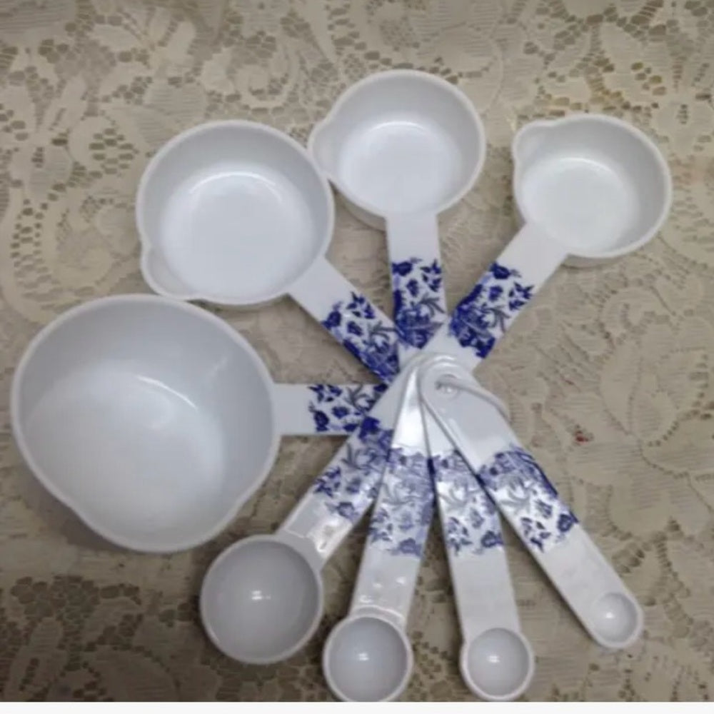 Blue Willow Measuring Cups and Spoons